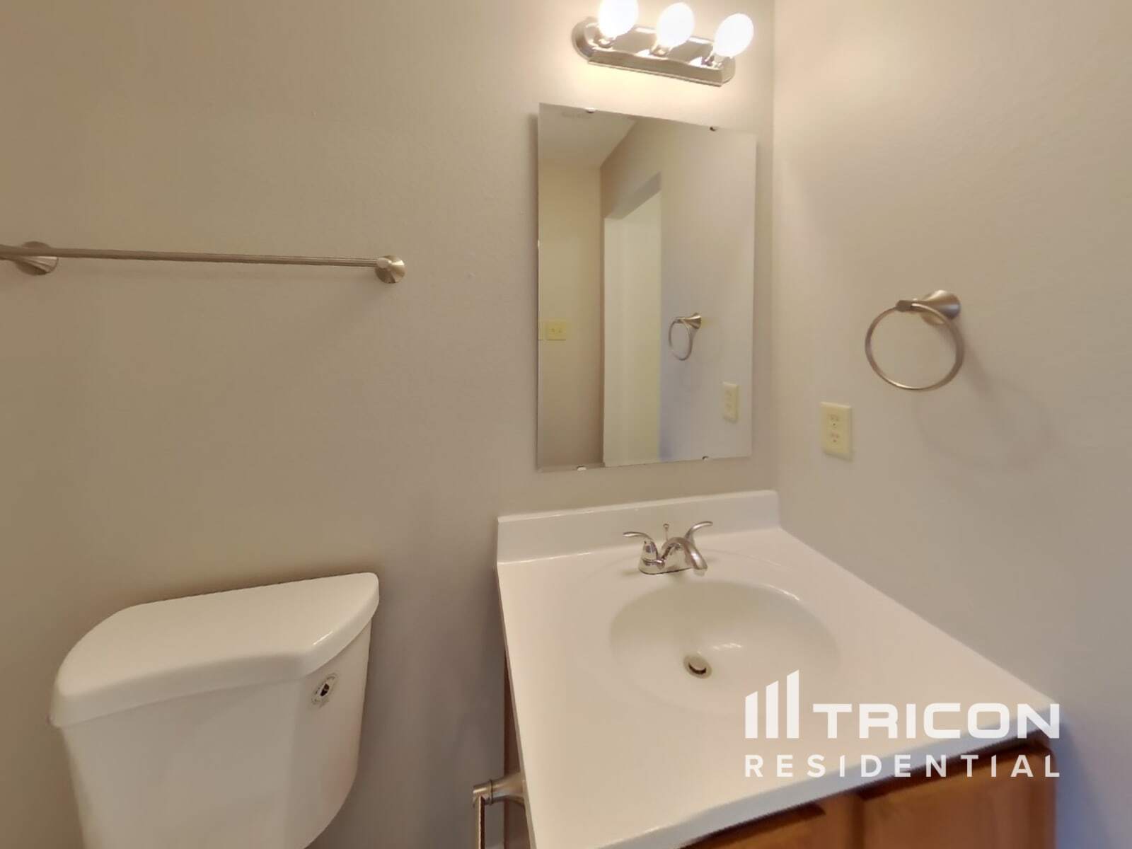 Building Photo - 3423 Summer Breeze Cir
