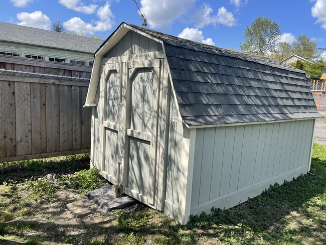 Shed - 16627 113th Ave SE