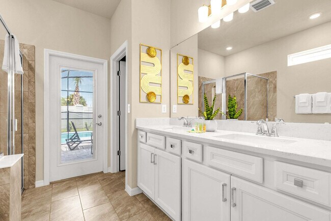 Building Photo - 16299 St Kitts Cir