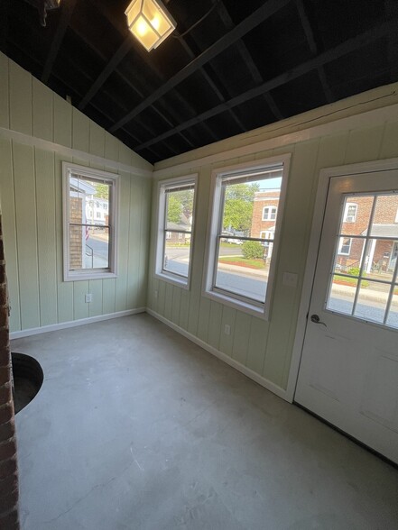Porch - 46 Grove St