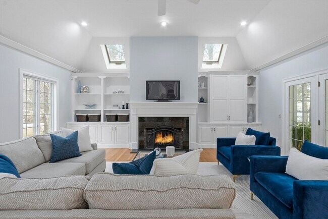 Building Photo - 58 Buttrick Ln