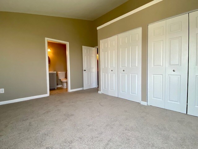 Master Bedroom - 300 Blue Water Ct