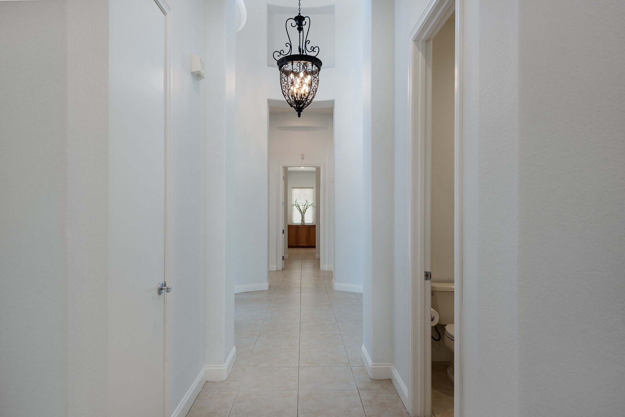 Building Photo - 45 Vista Encantada