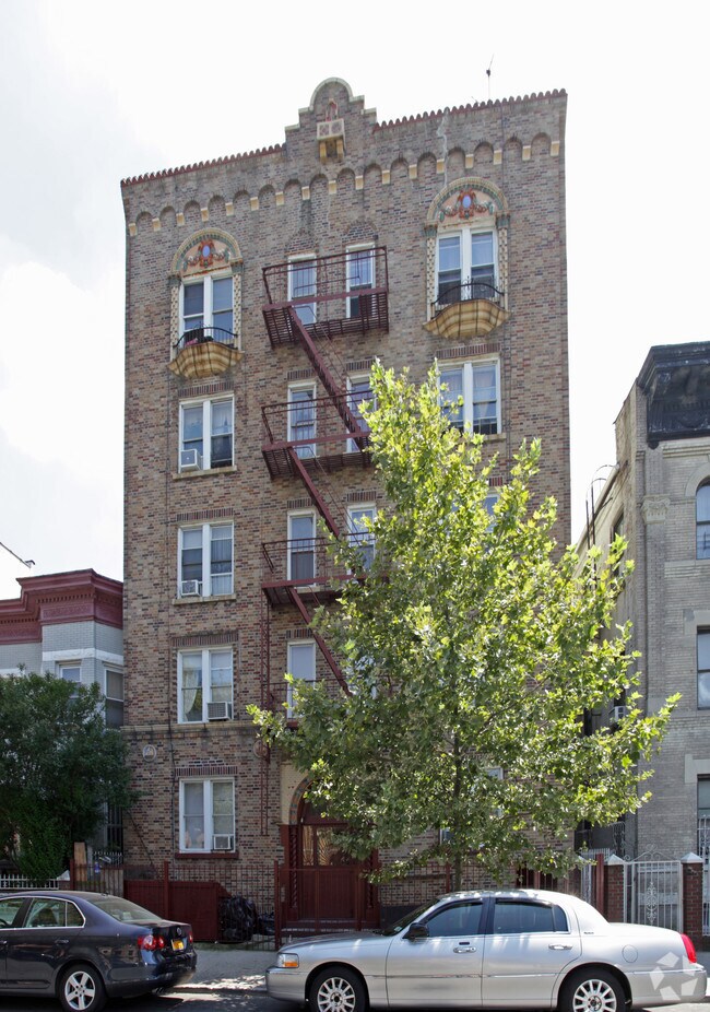 Building Photo - 102-104 Martense St