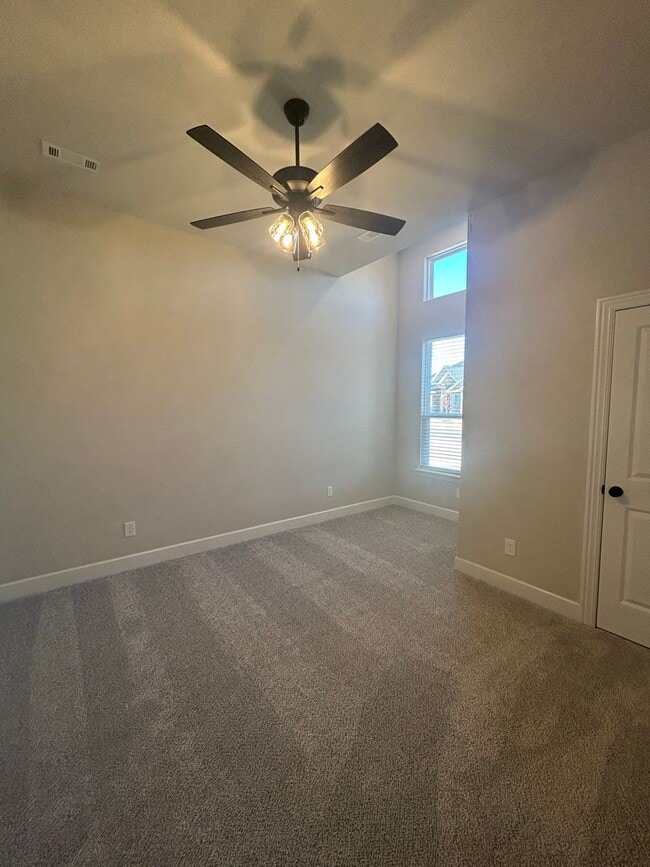 Building Photo - Beautiful Modern Home in Pea Ridge!