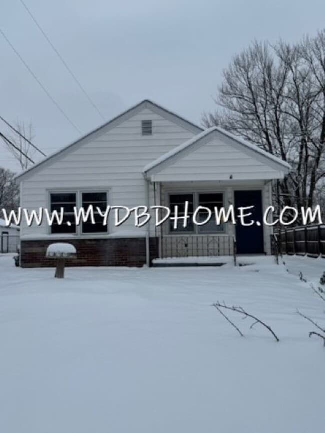 Primary Photo - 2412 Juliette Ave