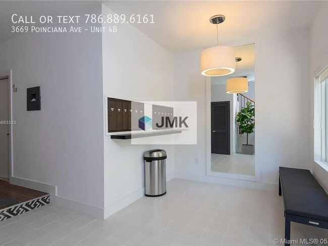 Building Photo - Modern 1-Bedroom Apartment with Private Pa...