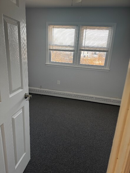 Building Photo - 25 Oxford St