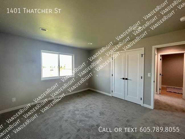 Building Photo - The Vale - Luxury Twin Home!