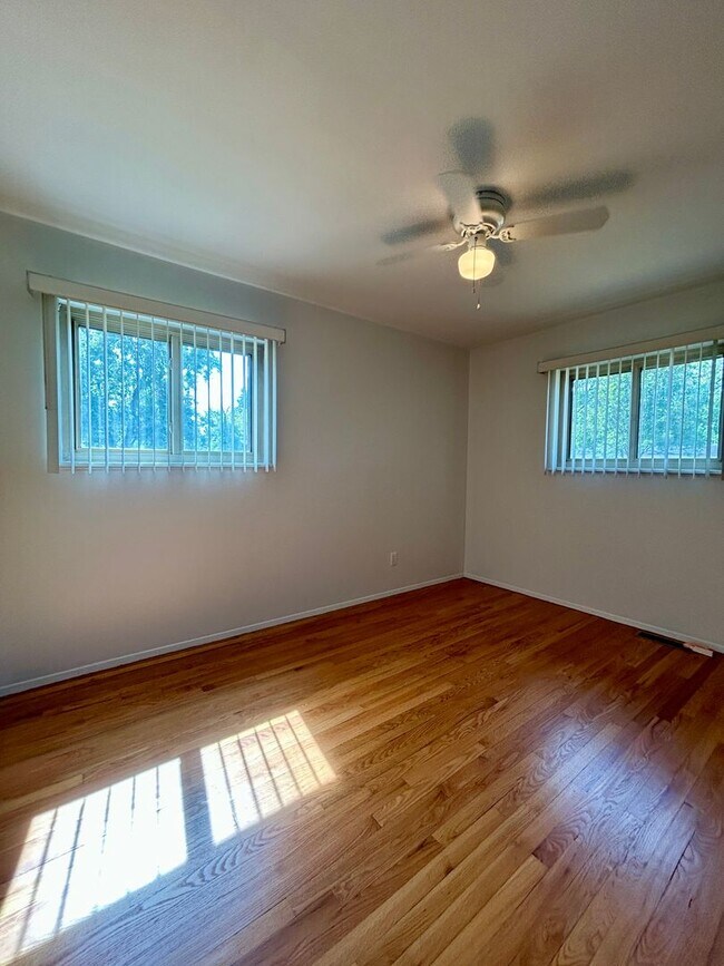 Building Photo - Charming 3 Bedroom Ranch in Florissant