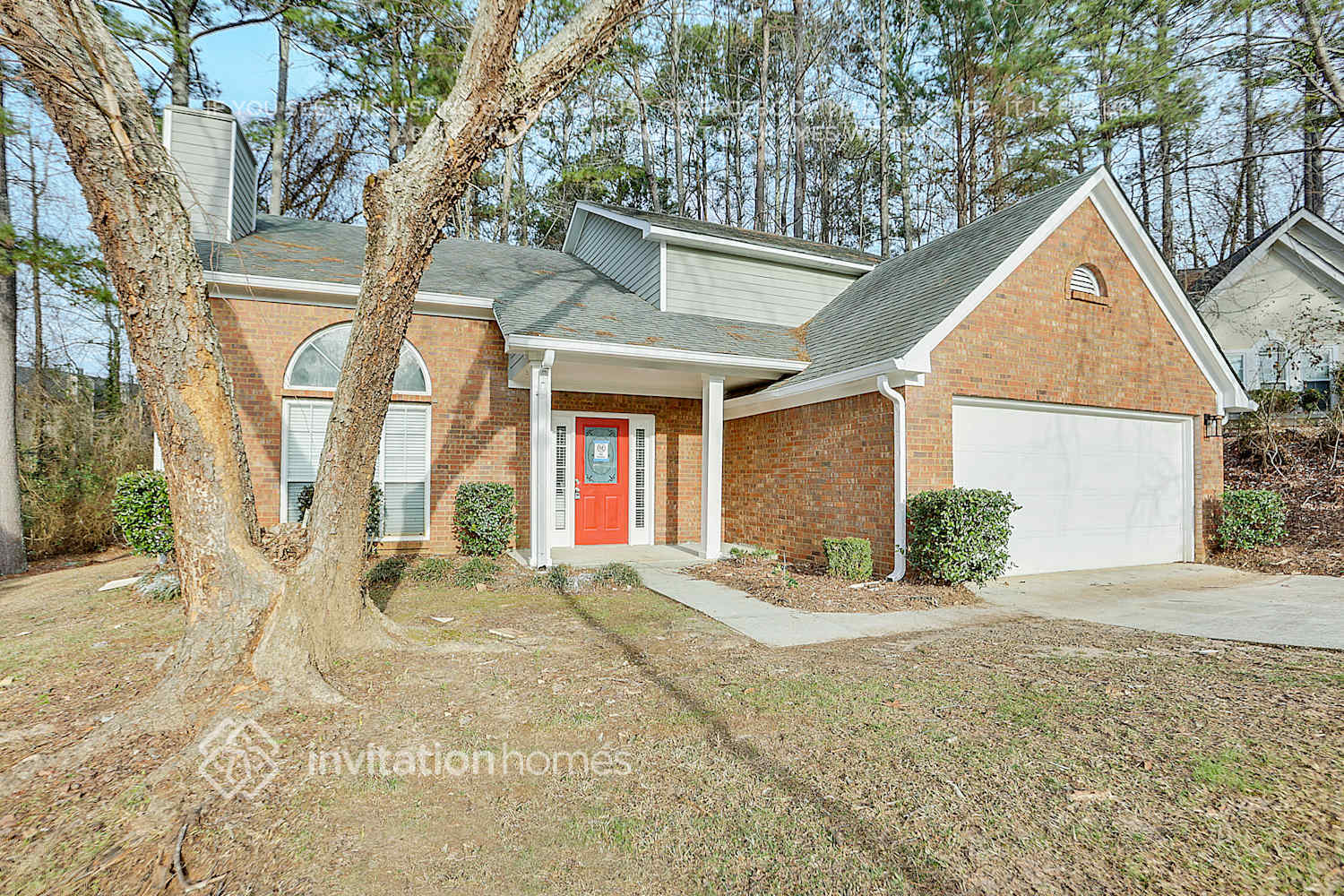 Building Photo - 589 N Shore Rd