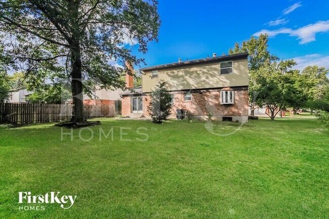 Building Photo - 3573 Hazelwood Dr