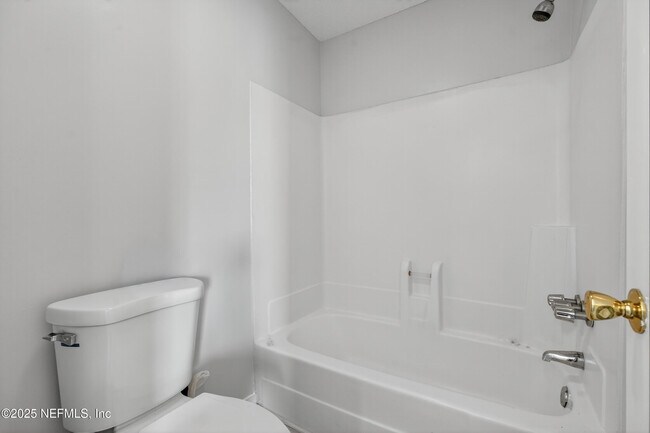 Building Photo - 10200 Belle Rive Blvd