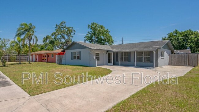 Building Photo - 3915 Allan Pl
