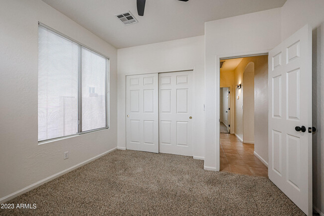 Building Photo - 4603 W Villa Linda Dr