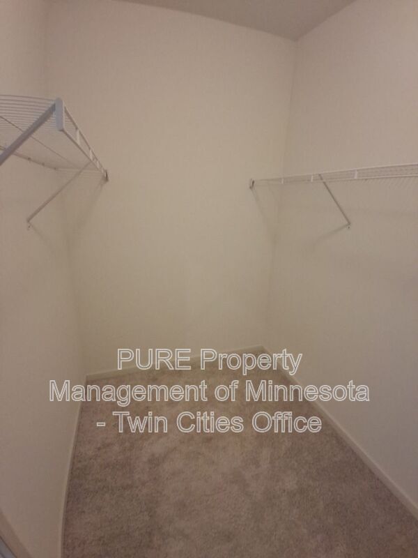 Building Photo - 4654 Schilling Way