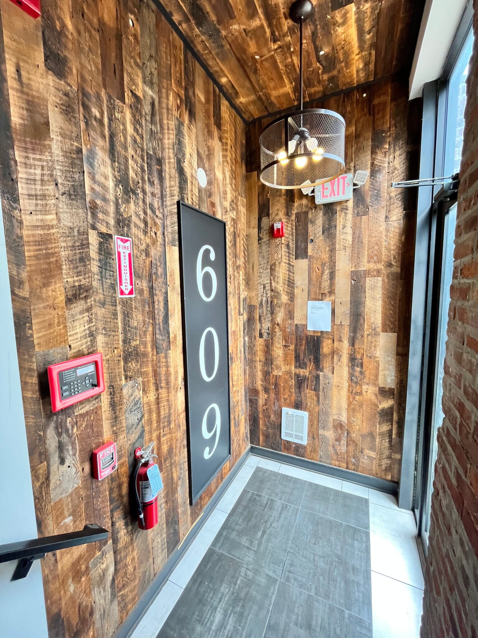 Building Photo - 609 Communipaw Ave