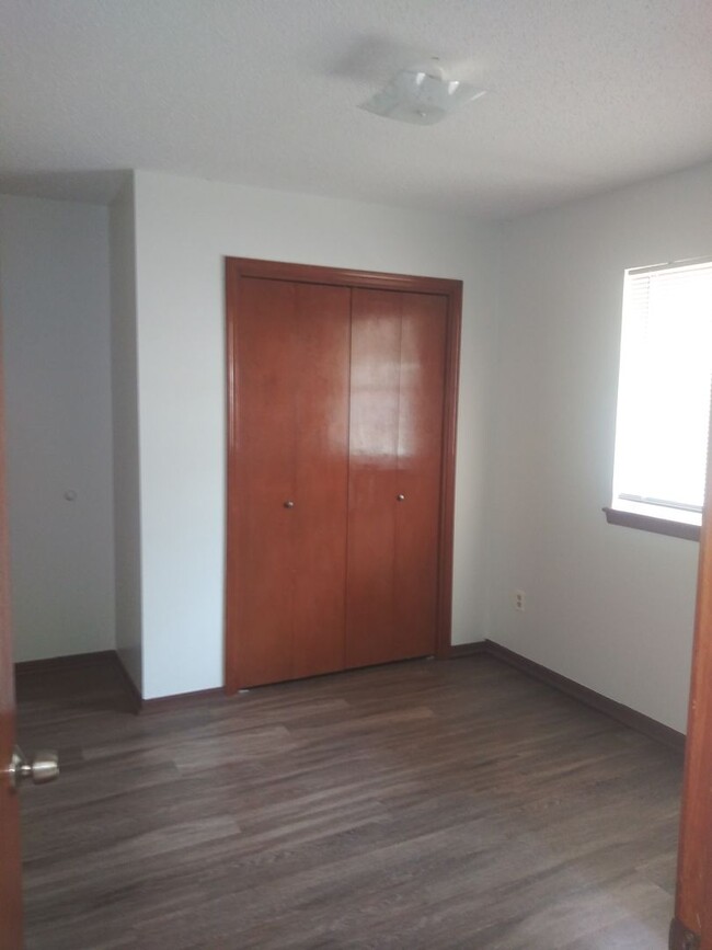 Building Photo - 4720 Spiva Dr