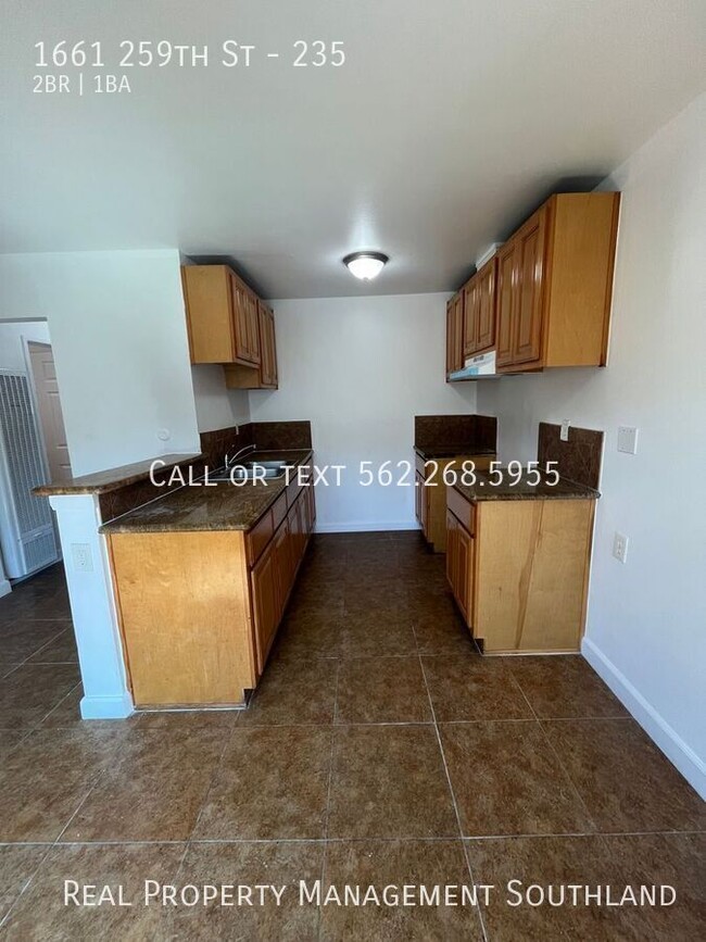 Building Photo - 2 Bed/ 1 Bath Apartment in Harbor City For...