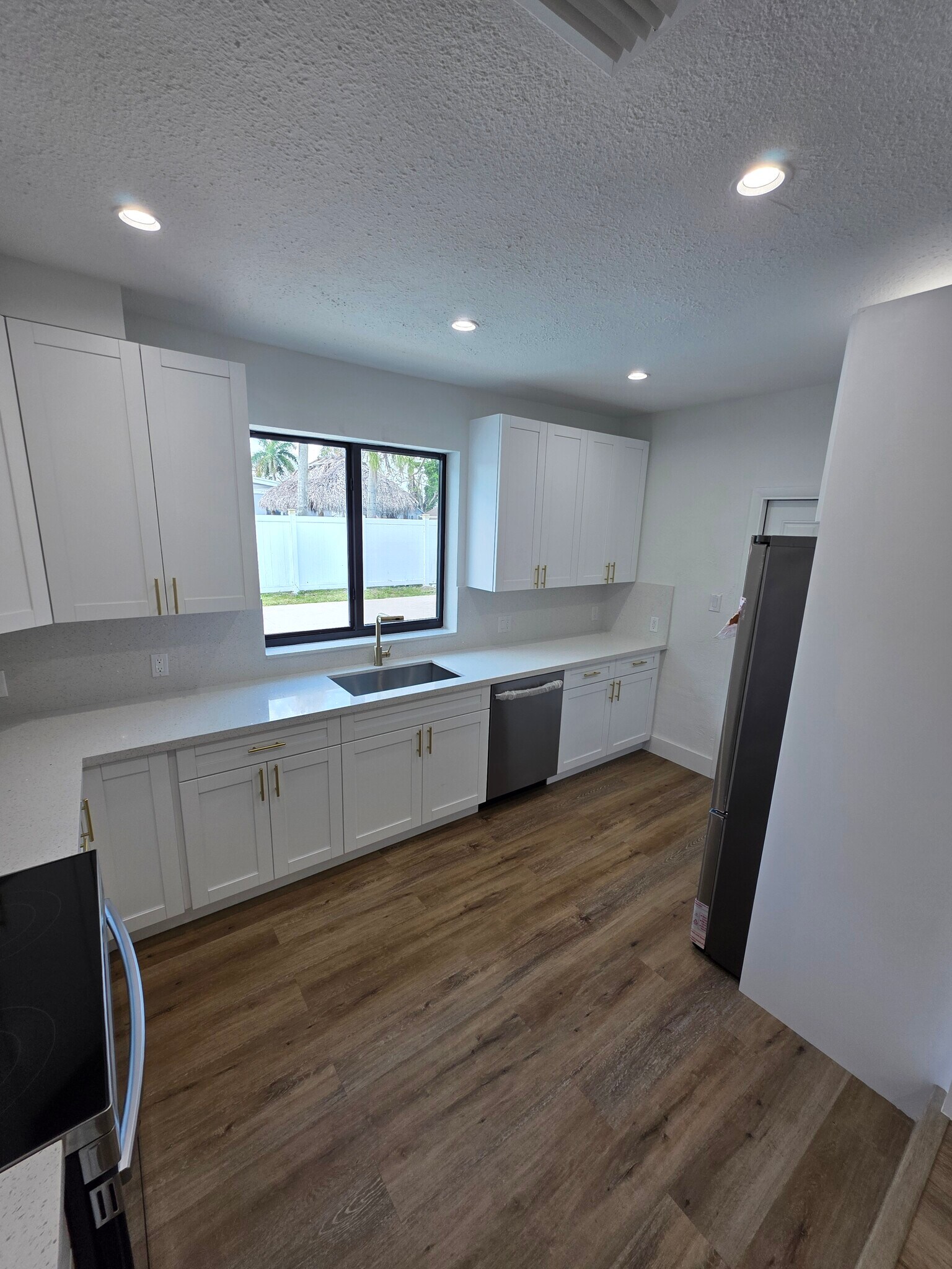 Building Photo - 9020 SW 198th Ter