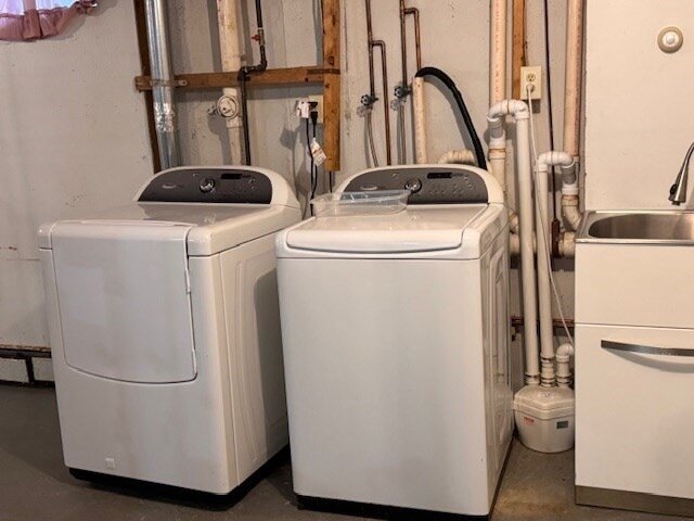 Building Photo - 281 Summer St