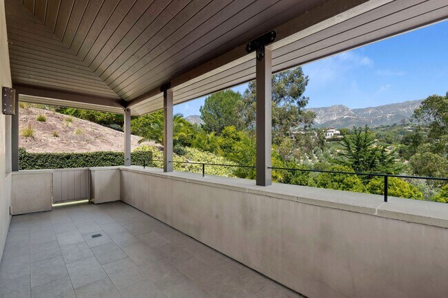 Building Photo - Tuscan Dream Villa in Summerland — Ocean Views, Orchard Serenity, Fully Furnished Retreat