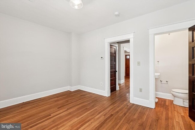 Building Photo - 118 N Peyton St