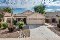 Building Photo - 11851 W Washington St