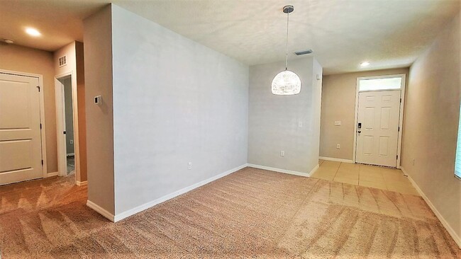 Building Photo - Carlton Lakes 3 bedroom/2 bath