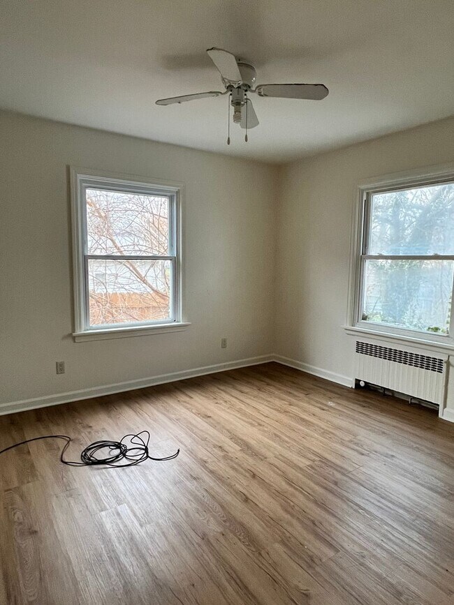 Spacious and updated singlefamily home! 152 Crim St Bowling Green OH