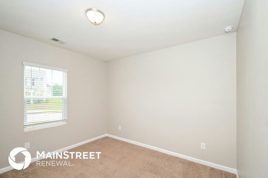 Building Photo - 138 Cottontail Ln