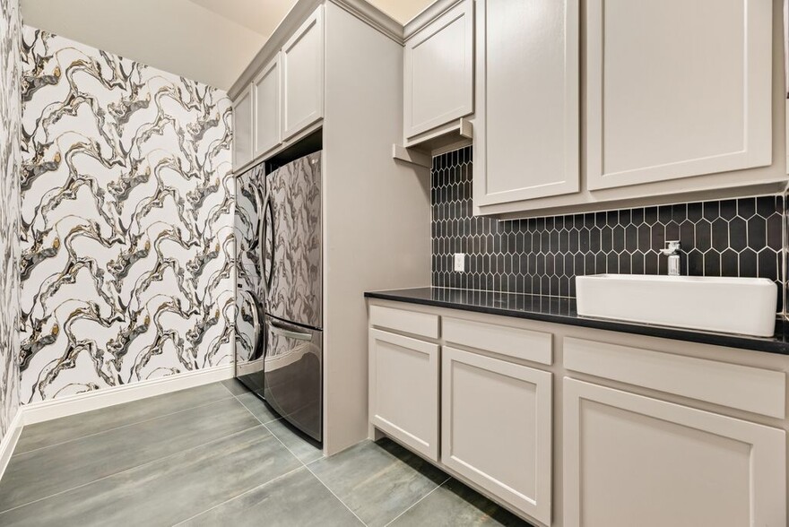 Building Photo - 2551 Wiregrass Rd