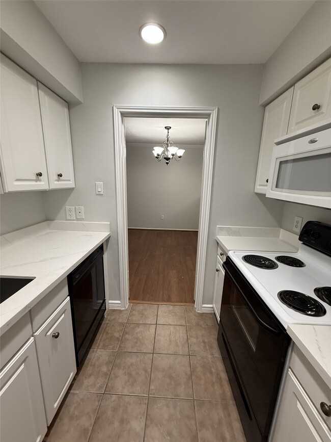 Building Photo - 4645 Wild Indigo St