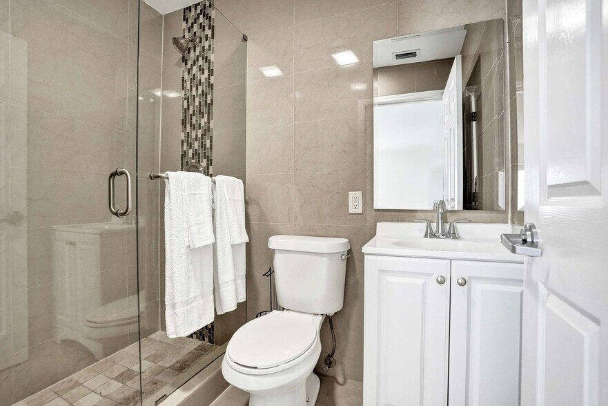 Building Photo - 905 N Federal Hwy