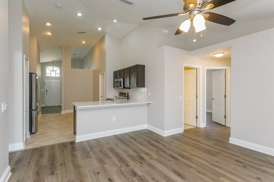 Building Photo - 6927 Waterbrook Ct
