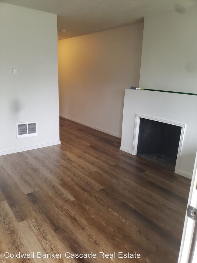 Building Photo - 1 br, 1 bath House - 308 18th Ave