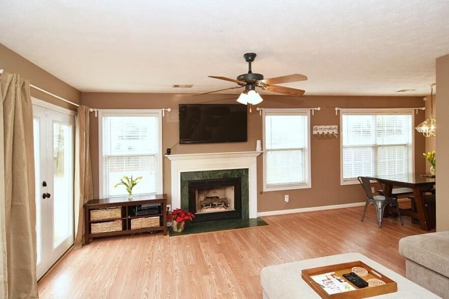 Building Photo - 13361 Harpley Ct