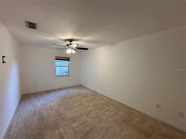 Building Photo - 6818 S Himes Ave