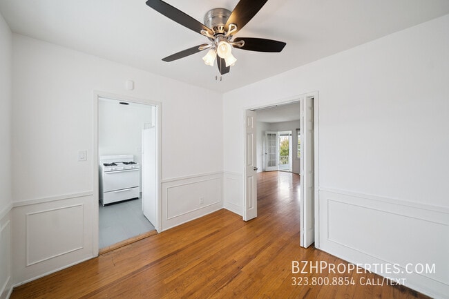 Building Photo - 12027 Albers St