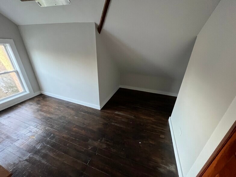 Office Space - 317 Freehauf St