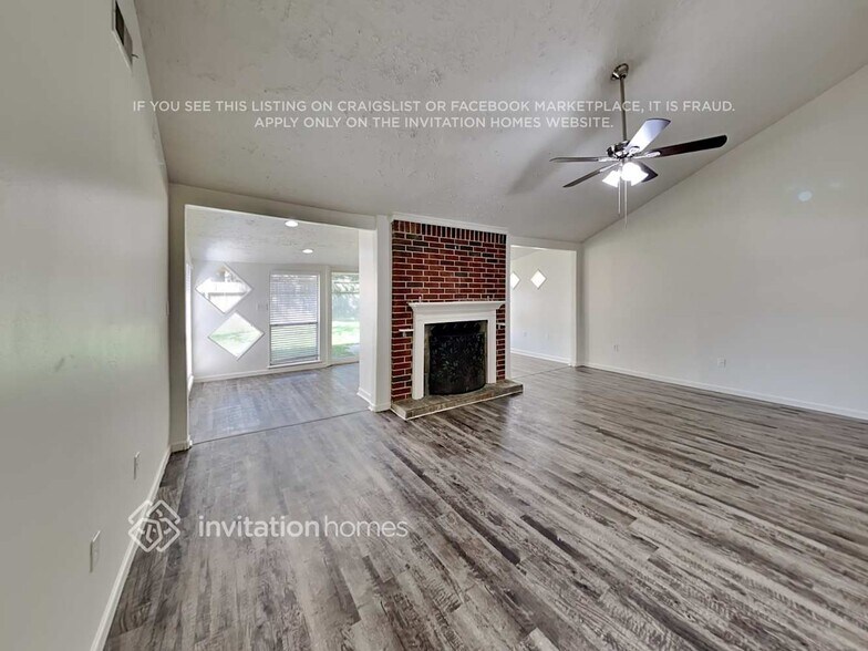 Building Photo - 22526 Smokey Hill Dr