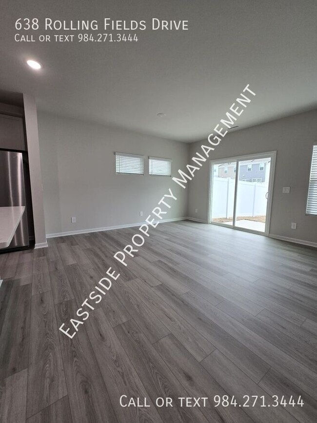 Building Photo - Amazing Location & Brand-New home backed w...