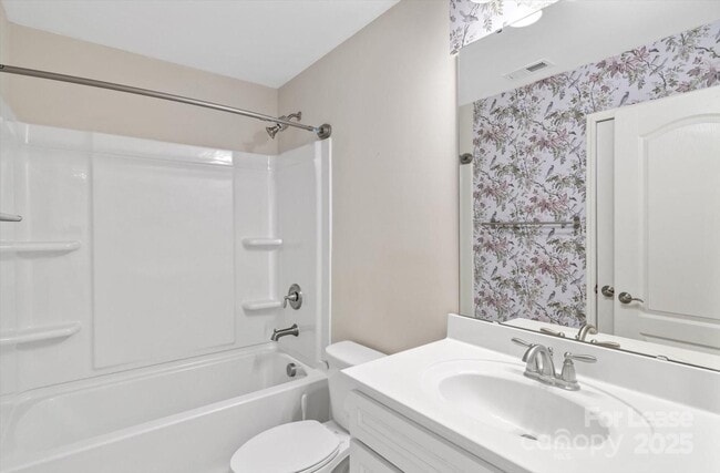 Building Photo - 4029 Spring Garden St