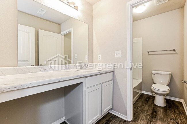 Building Photo - 10509 Cypress Knee Dr