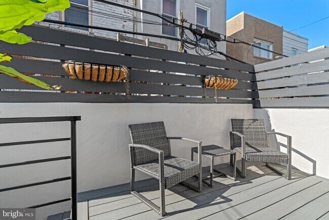 Building Photo - 2232 S 17th St