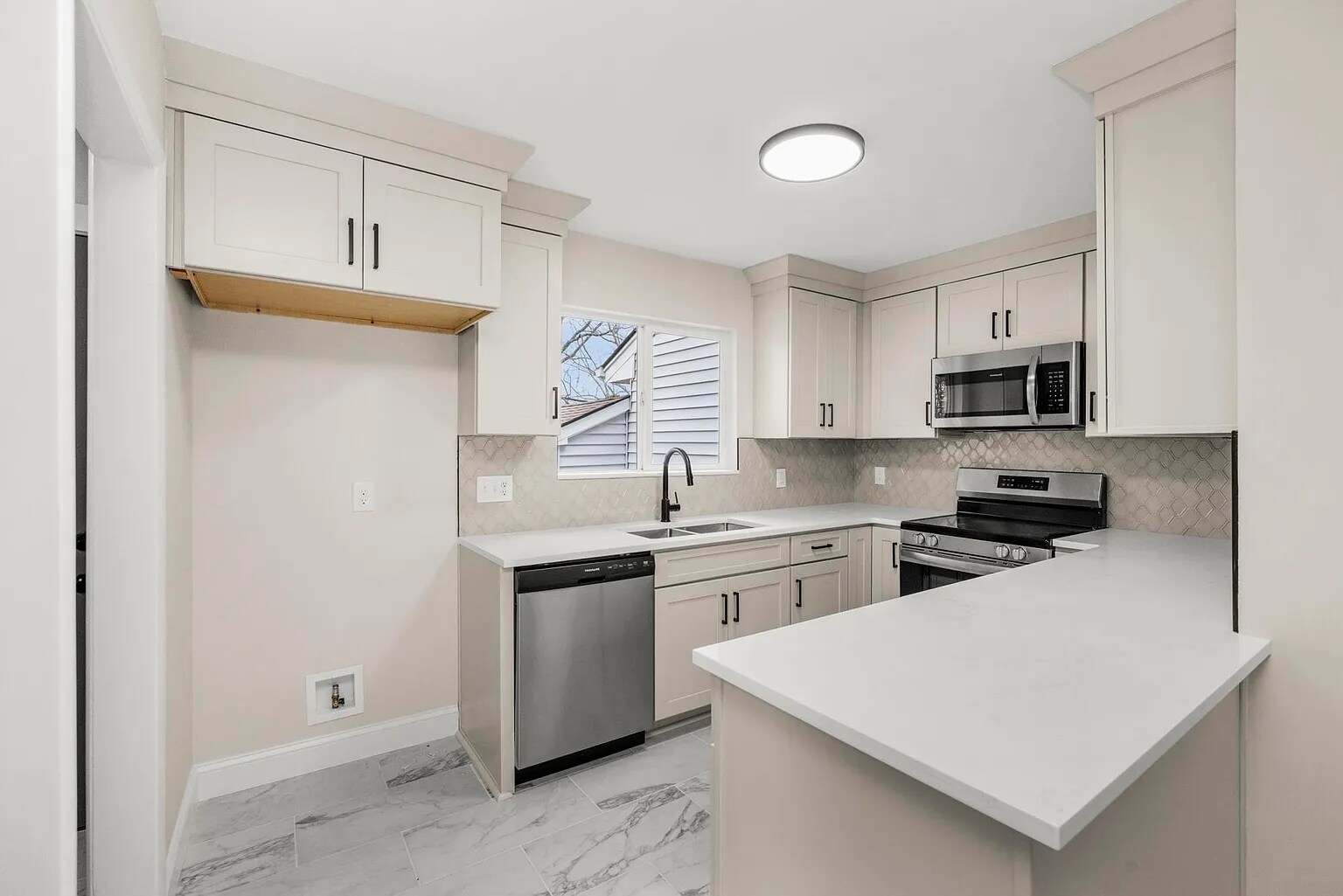 Building Photo - 5702 Brentwood Meadows Cir
