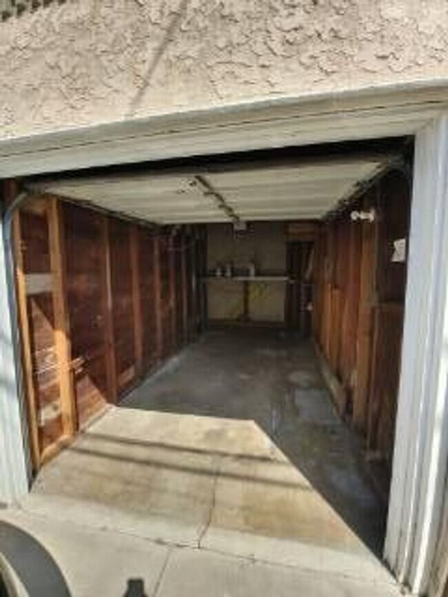 Building Photo - 169