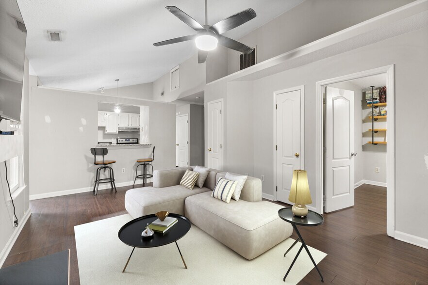 Building Photo - 3521 Greywood Dr