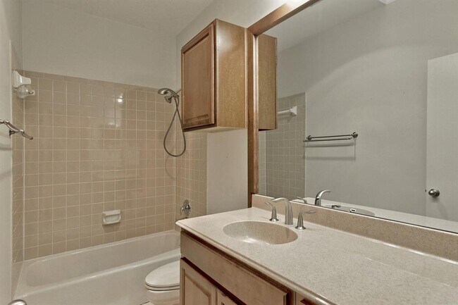Building Photo - 8518 Fathom Cir
