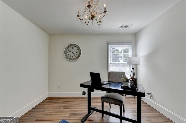 Building Photo - 335 Pintail Ct